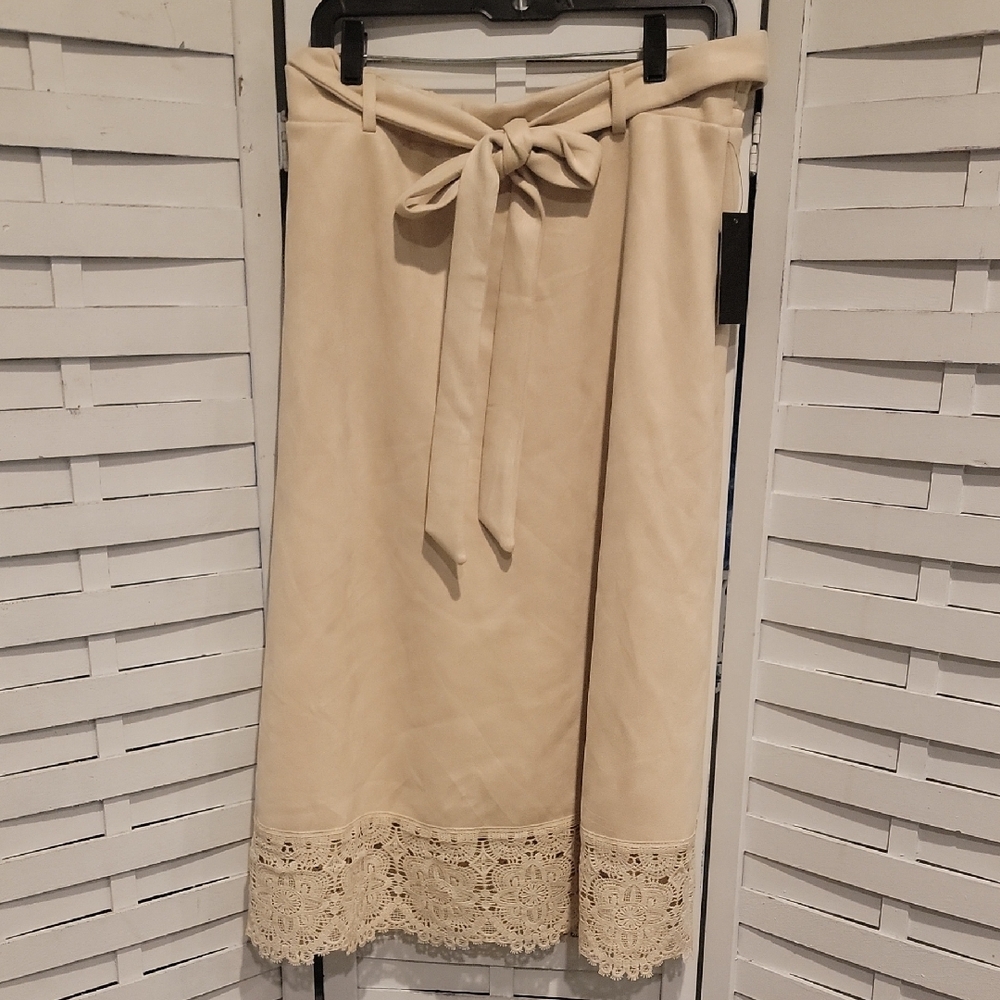 NWT Alice Blue Cream Tan Lace Trim Soft Faux Suede Skirt Size XL